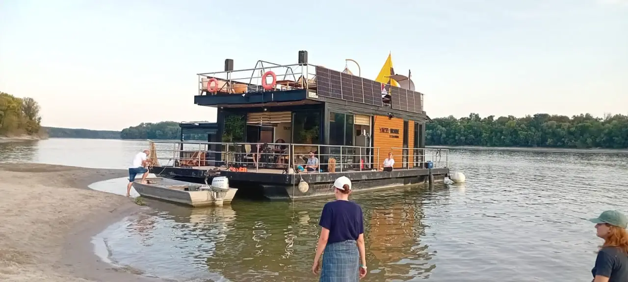 liberland boat